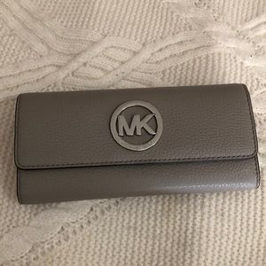 Brand New Michael Kors Fold-Over Wallet in Gray